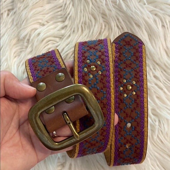 Lucky Brand Accessories - Lucky Brand Brown and Purple Embroidered Belt size S (30) excellent condition